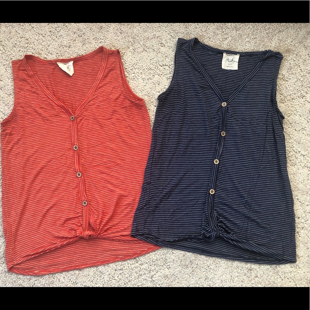 EUC| Fawn Fantastic 2 For 1 Sleeveless Nautical V Neck Tank Tops